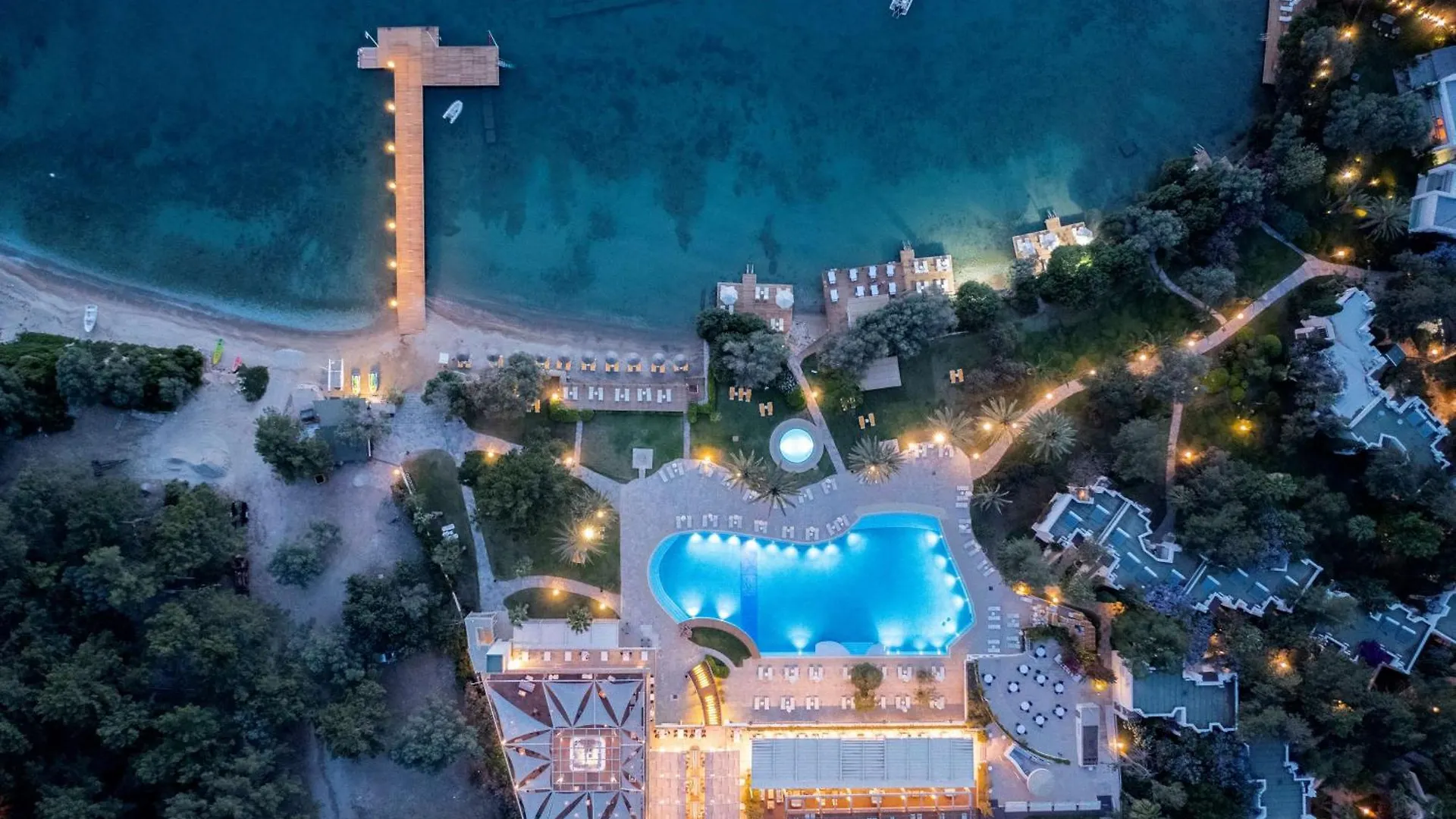 Doubletree By Hilton Bodrum Isil Club Ultra All-Inclusive Resort 托尔巴