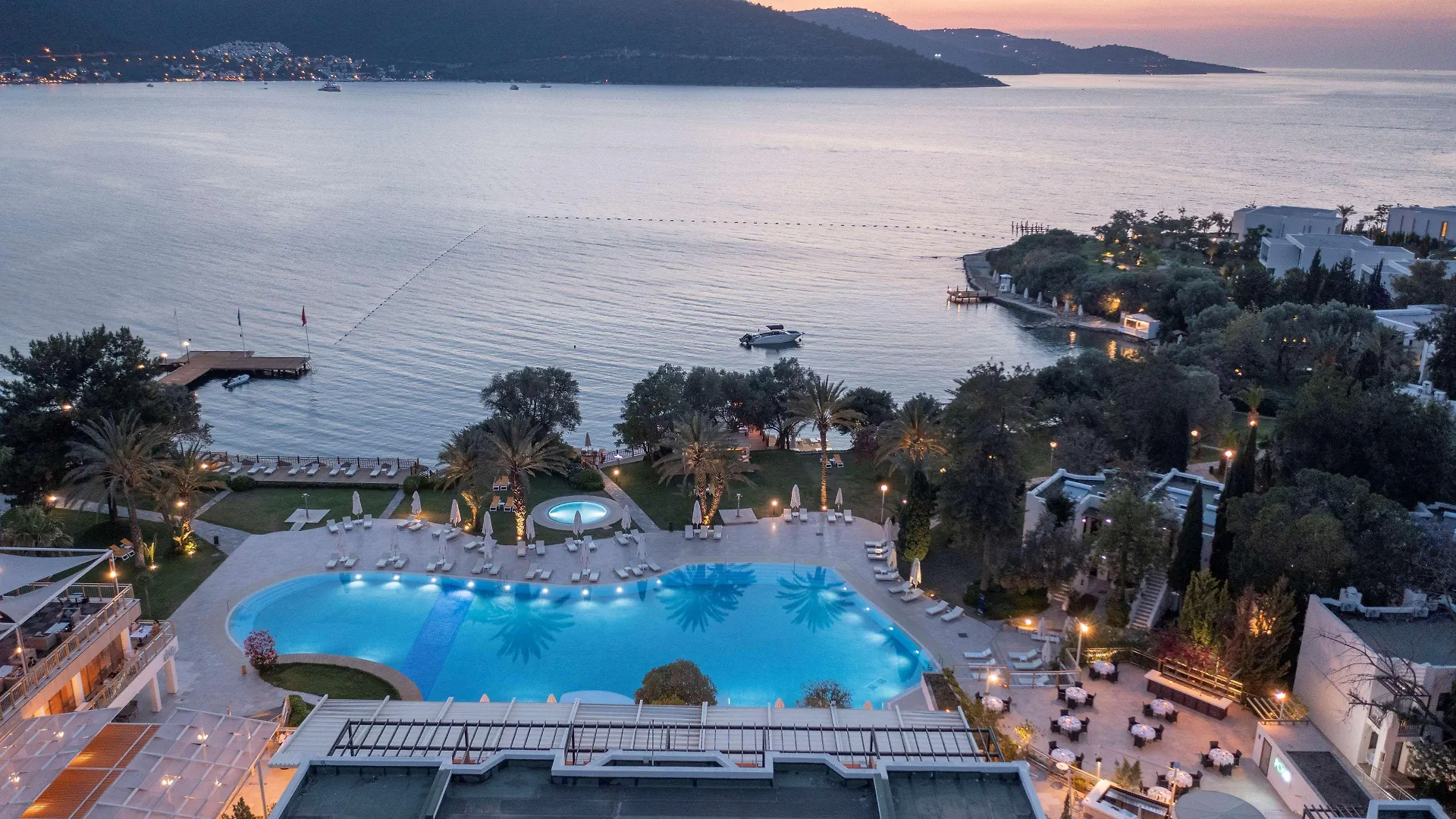 Doubletree By Hilton Bodrum Isil Club Ultra All-Inclusive Resort Torba