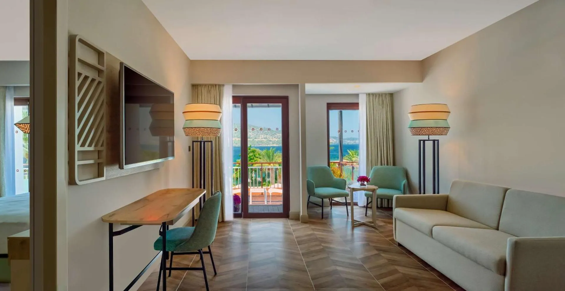 *****  Doubletree By Hilton Bodrum Isil Club Ultra All-Inclusive Resort Torba Turecko