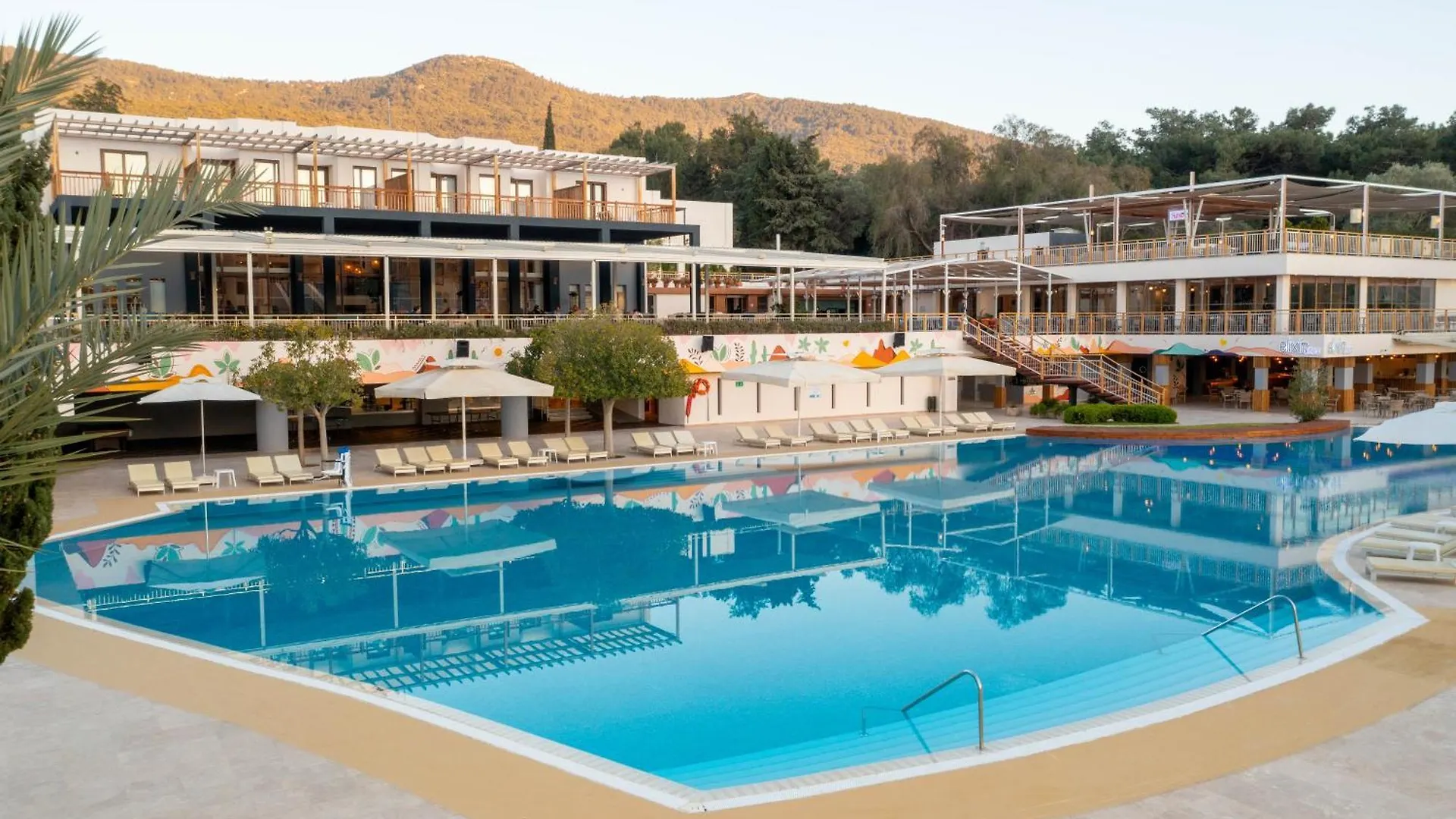 Doubletree By Hilton Bodrum Isil Club Ultra All-Inclusive Resort Torba